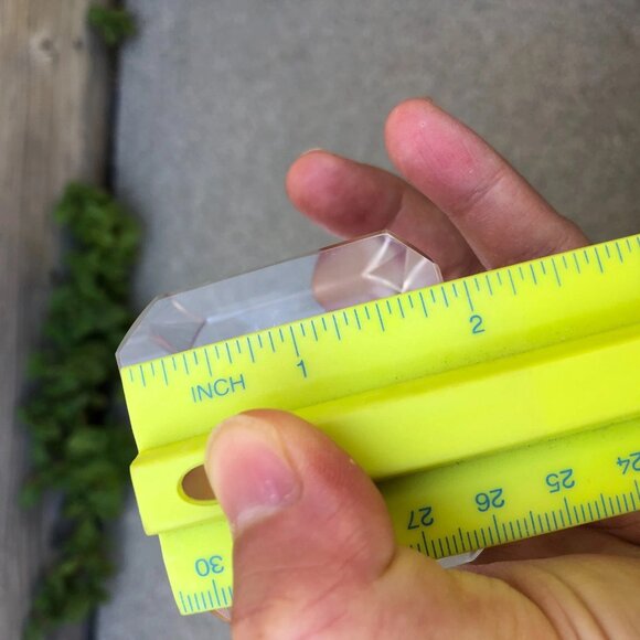 Laser Etched AQUARIUS Zodiac 1.20-2.18 Sign Paperweight Glass Figurine 3" x 2" - Picture 7 of 8